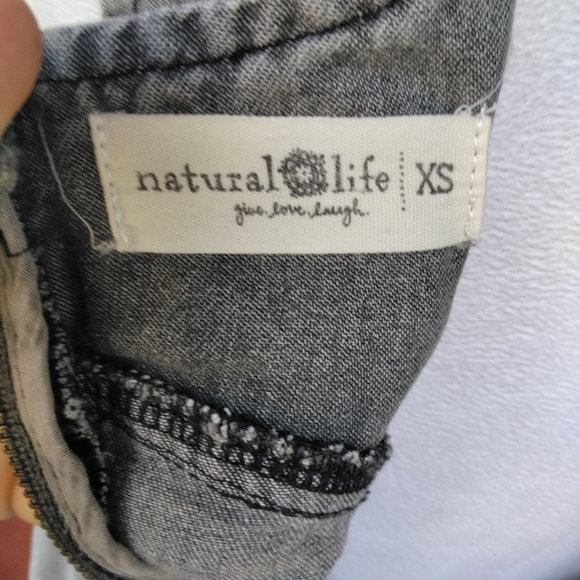 Natural Life Gray Denim JJ Jumper Pockets Adjustable Straps Size XS - Picture 6 of 9